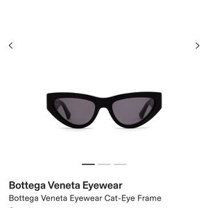 Bottega Veneta Eyewear
Bottega Veneta Eyewear Cat-Eye Frame Sunglasses